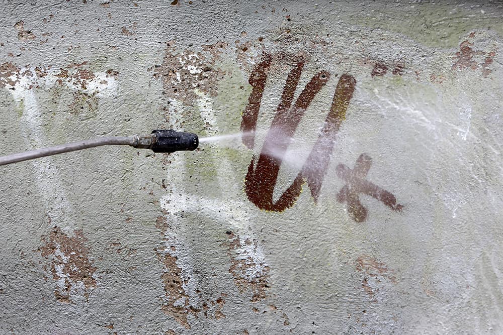 Graffiti Cleaning